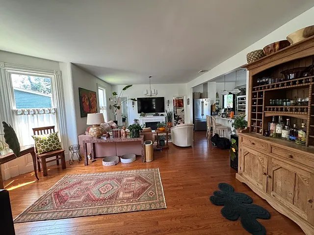 279 Washington Ave — Photo 3