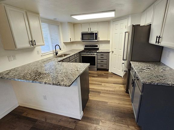 Kitchen 1