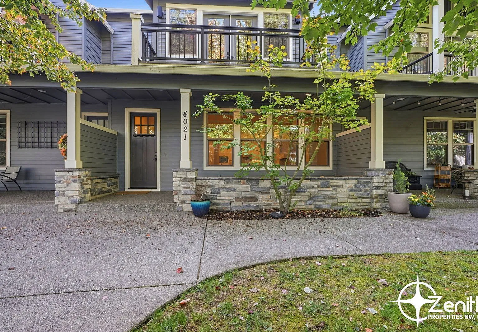 3 bed, 2.0 bath, 2236 sqft, $3,650 — Photo 1