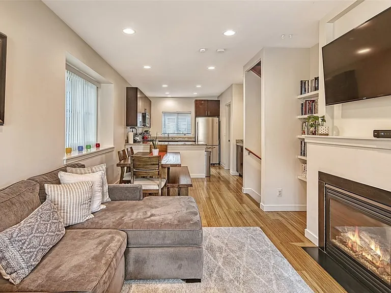 3817 S Angeline St — Photo 4