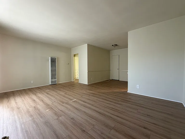 Magnolia Apartments — Photo 13