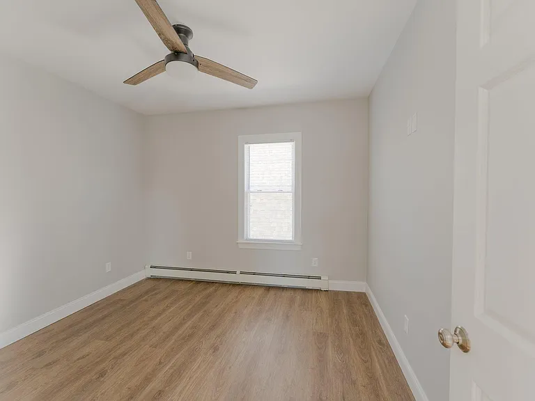 59 Fairlawn Ave #3 — Photo 10