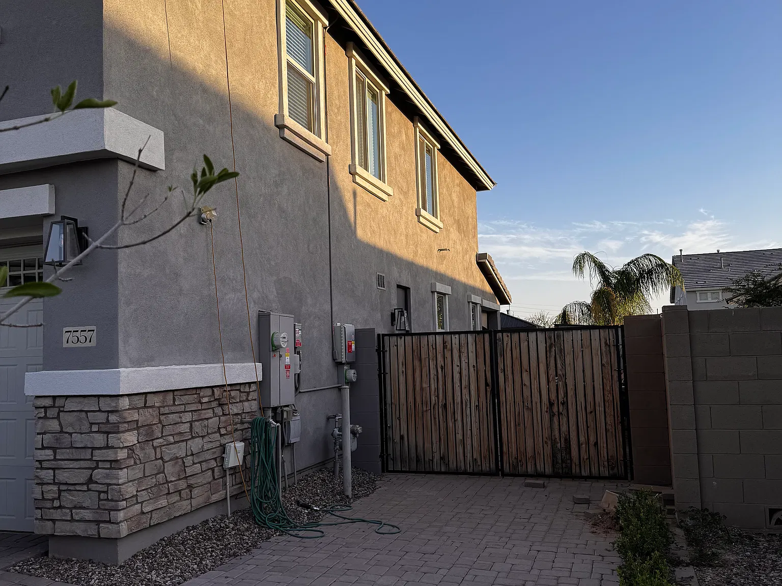 5 bed, 2631 sqft, $3,900 — Photo 4