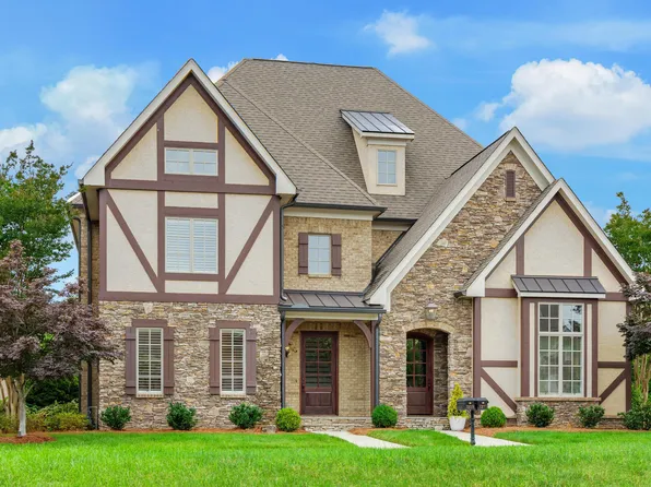 1259 Longholm Ct, Chattanooga, TN 37405