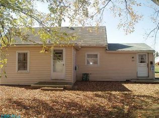 215 Wickline Ave, London, OH 43140