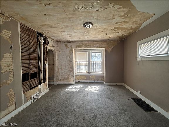 4th image of 14312 Scioto Ave