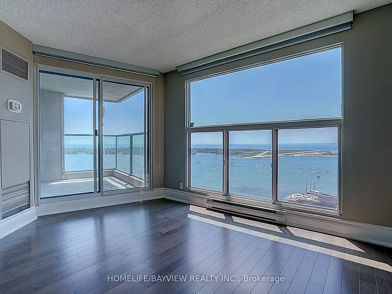 99 Harbour Sq #3108 — Photo 24