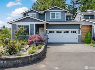 7030 Lower Ridge Rd #A, Everett, WA 98203