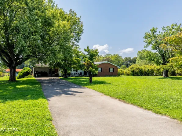 111 Harmon Rd, Maryville, TN 37804