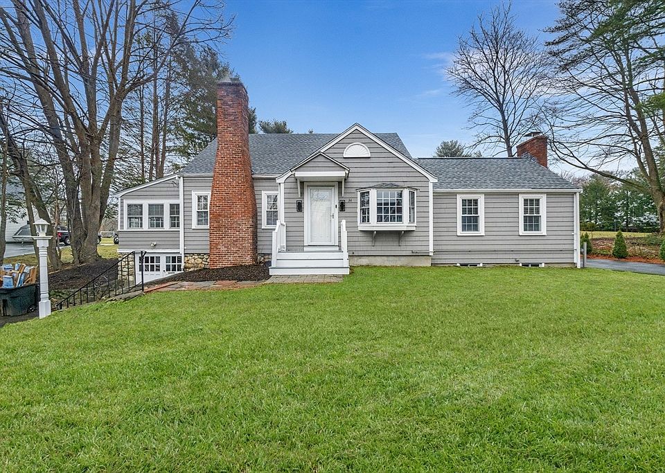 34 Essex St, Lynnfield, MA 01940 | Zillow