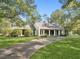 130 Woodhaven Dr, Ponchatoula, LA 70454