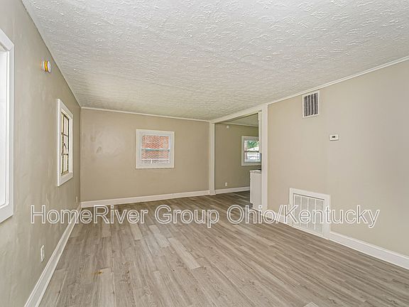5th image of 4109 E 106th St