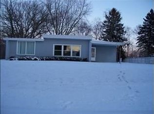 15 Orchard Knoll Dr, Albion, MI