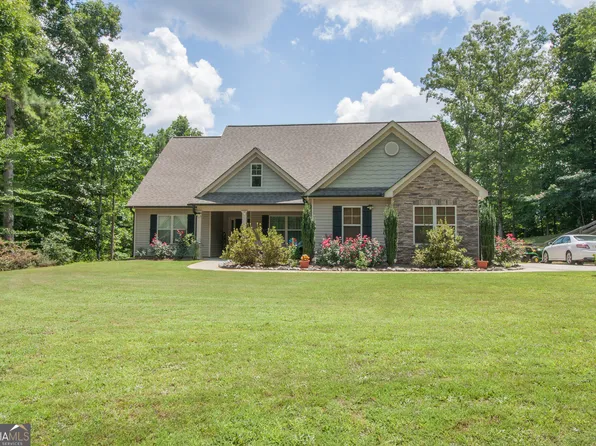 99 Smokey Ridge Dr, Newnan, GA 30263