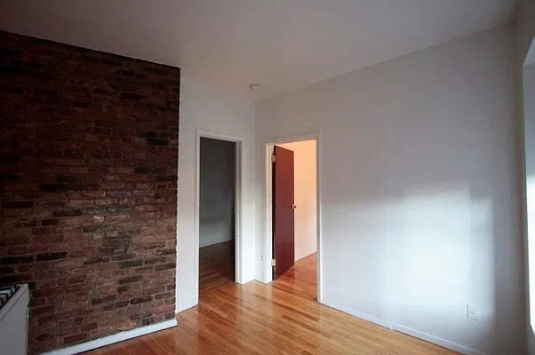 Rented by Citi Habitats | media 17