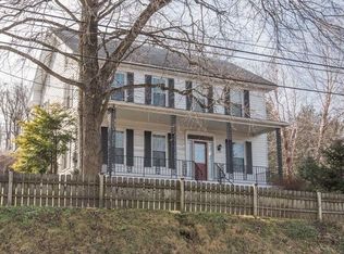 5357 Old Strasburg Rd, Kinzers, PA 17535