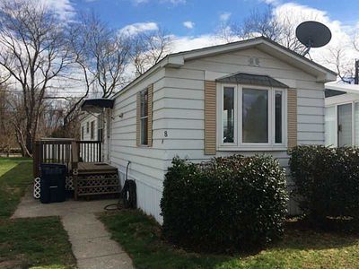 8 Donna Dr, Portsmouth, RI, 02871