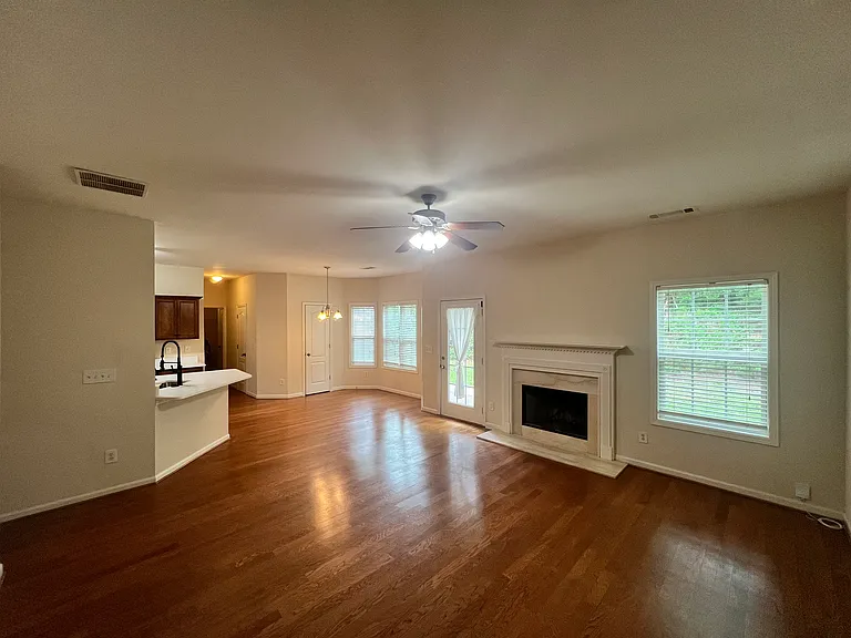 2632 Sedgeview Ln — Photo 8