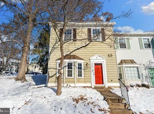 9950 Capperton Dr, Oakton, VA 22124