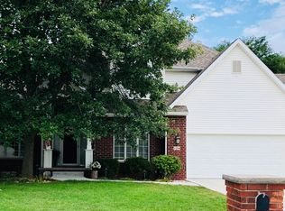 174 S 58th Ct, West Des Moines, IA 50266