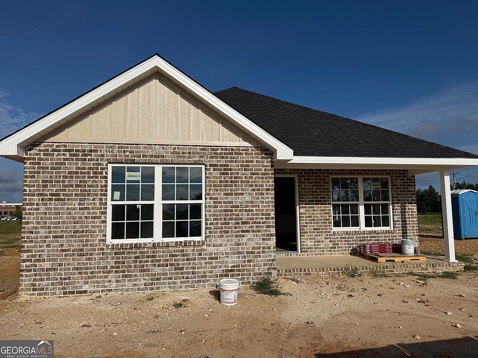 2nd image of 108 Parker Pl