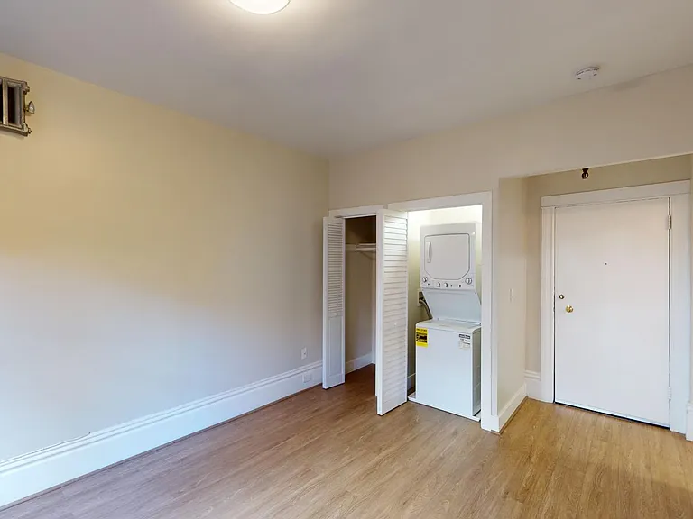 947 Bush Street — Photo 13
