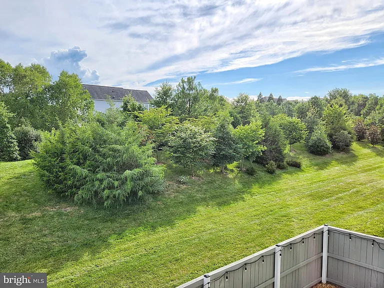 44115 Peirosa Ter — Photo 28