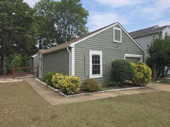 5360 Chatham Hall Dr, Virginia Beach, VA 23464