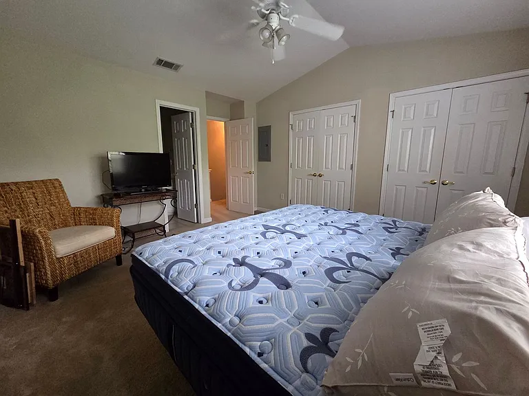 101 Woodlake Dr #406 — Photo 7