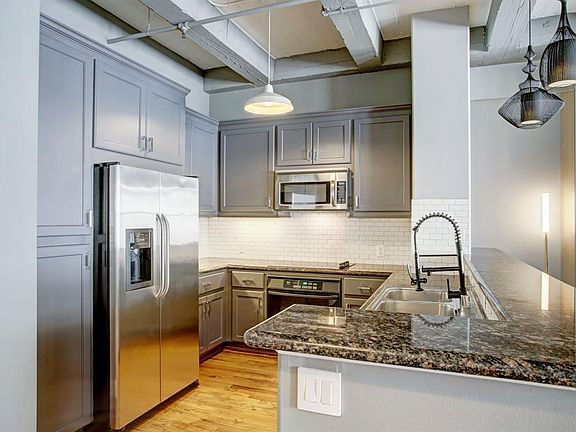 5th image of 1120 Texas St APT 9C