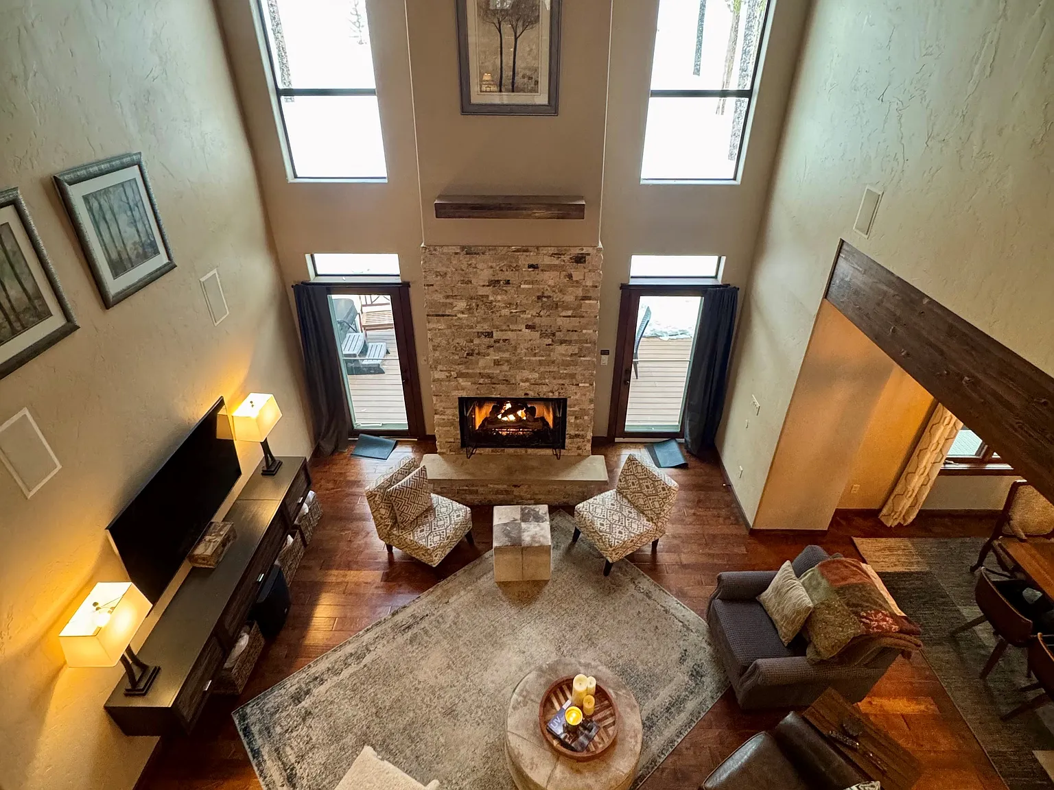 6 bed, 4146 sqft, $12,000 — Photo 3