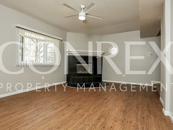 3rd image of 978 Dawnview Dr