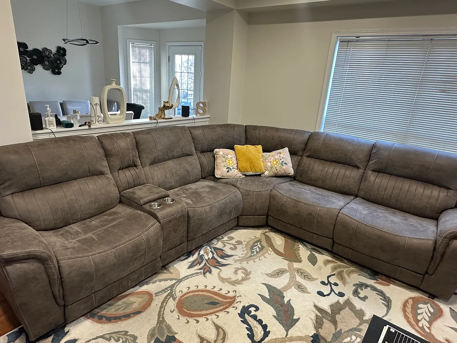 3 bed, 1980 sqft, $2,850 — Photo 2
