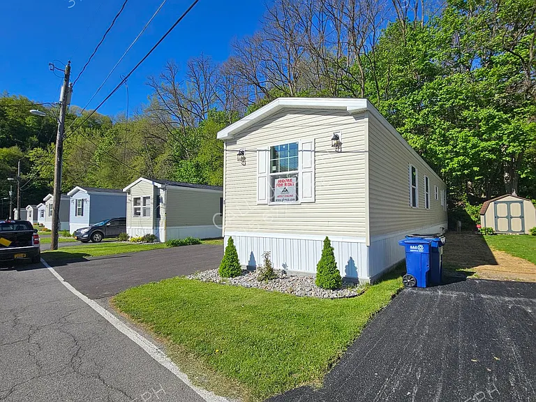 6120 Rock Cut Rd #8 — Photo 10