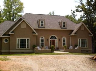 210 Loraine Forest Dr, Macon, GA 31210