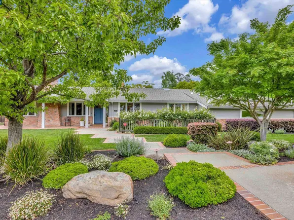 3484 S Silver Springs Rd, Lafayette, CA 94549