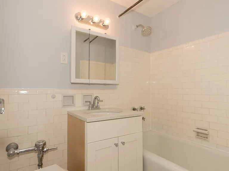 59 Pineapple St #4A — Photo 8