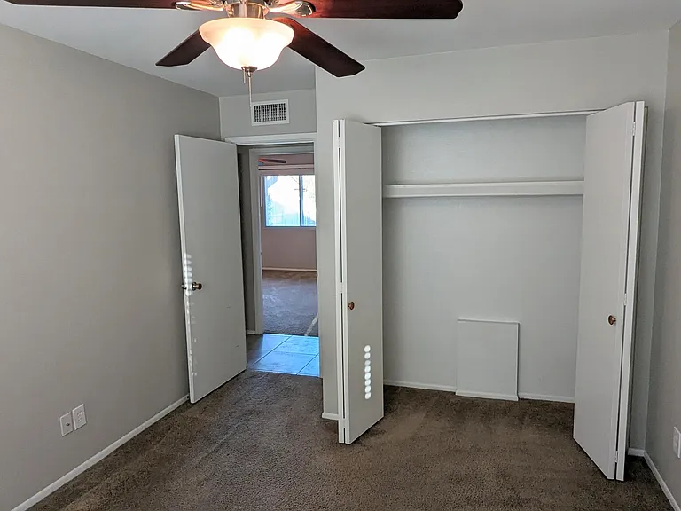 Guest Bedroom #1