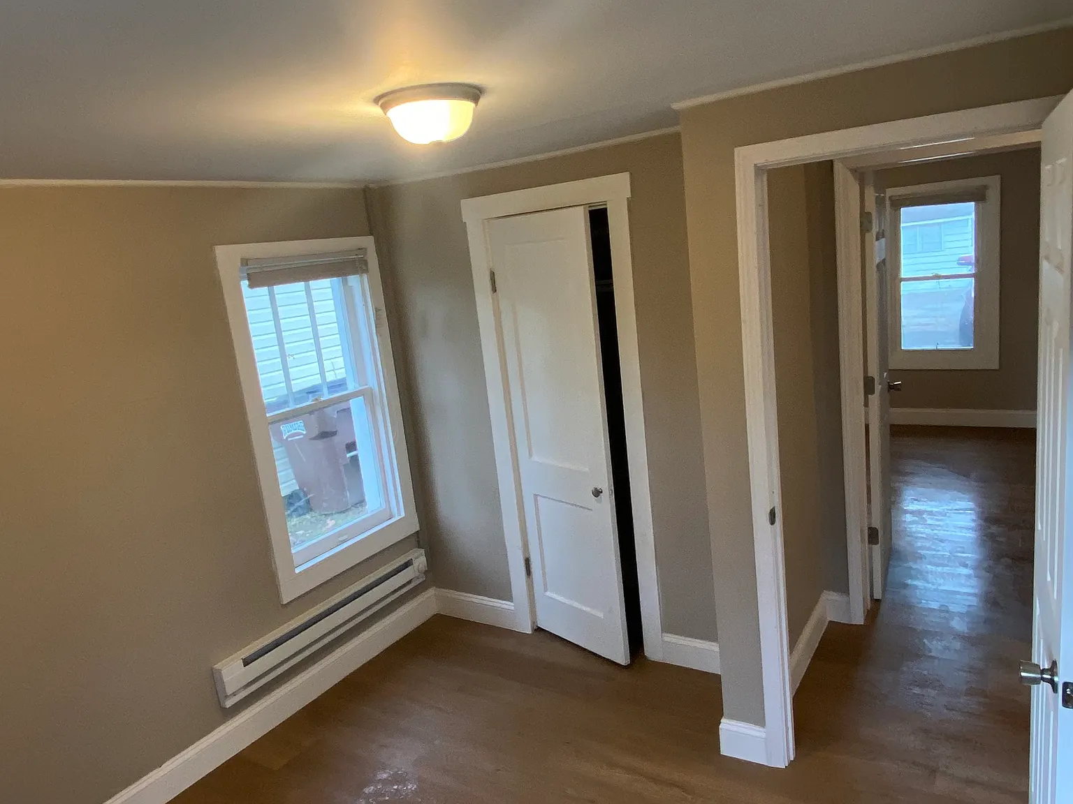 220 Winn St — Photo 3
