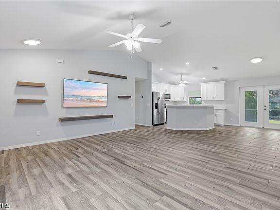 4th image of 2222 NE 35th Ln