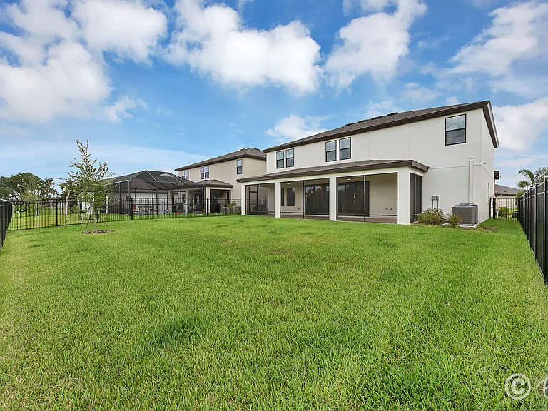 13180 Wellspring Dr — Photo 34