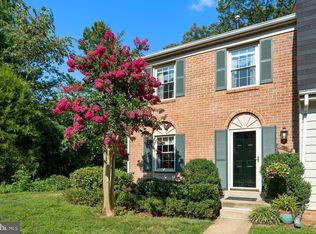 4921 Van Masdag Ct, Annandale, VA 22003