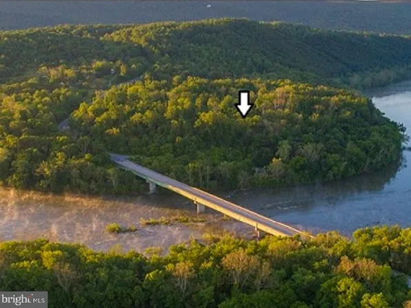 Charles Town Rd, Charles Town, WV 25414