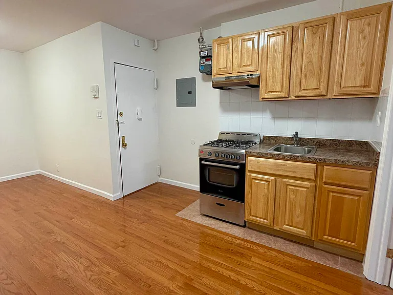328 E 11th St #12 — Photo 9
