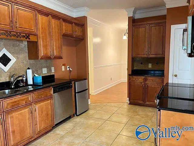 2510 Hamilton Dr SE — Photo 7