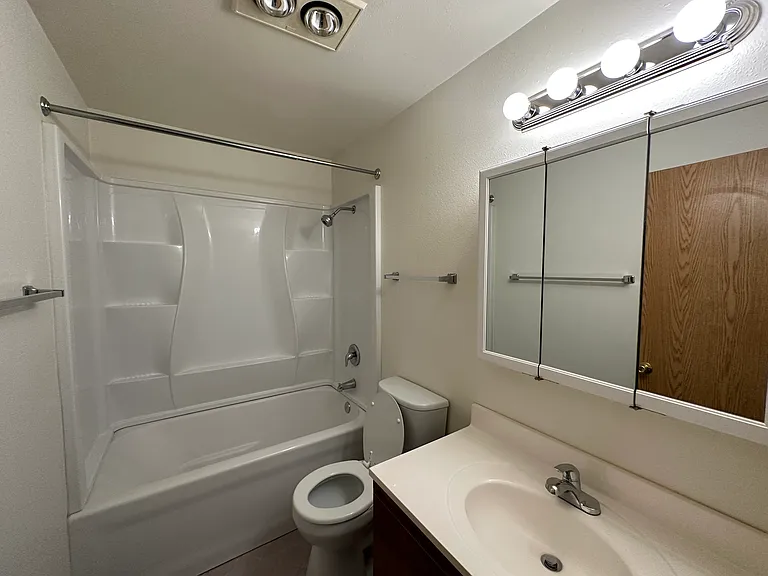 14421 8th Ave SW #109 — Photo 9