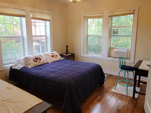 4th image of 203 E Quill Dr #A