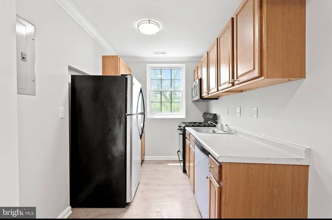 2 bed, $1,800 — Photo 4