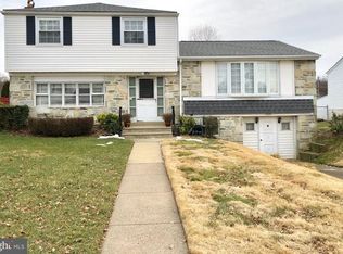 11621 Kelvin Ave, Philadelphia, PA 19116