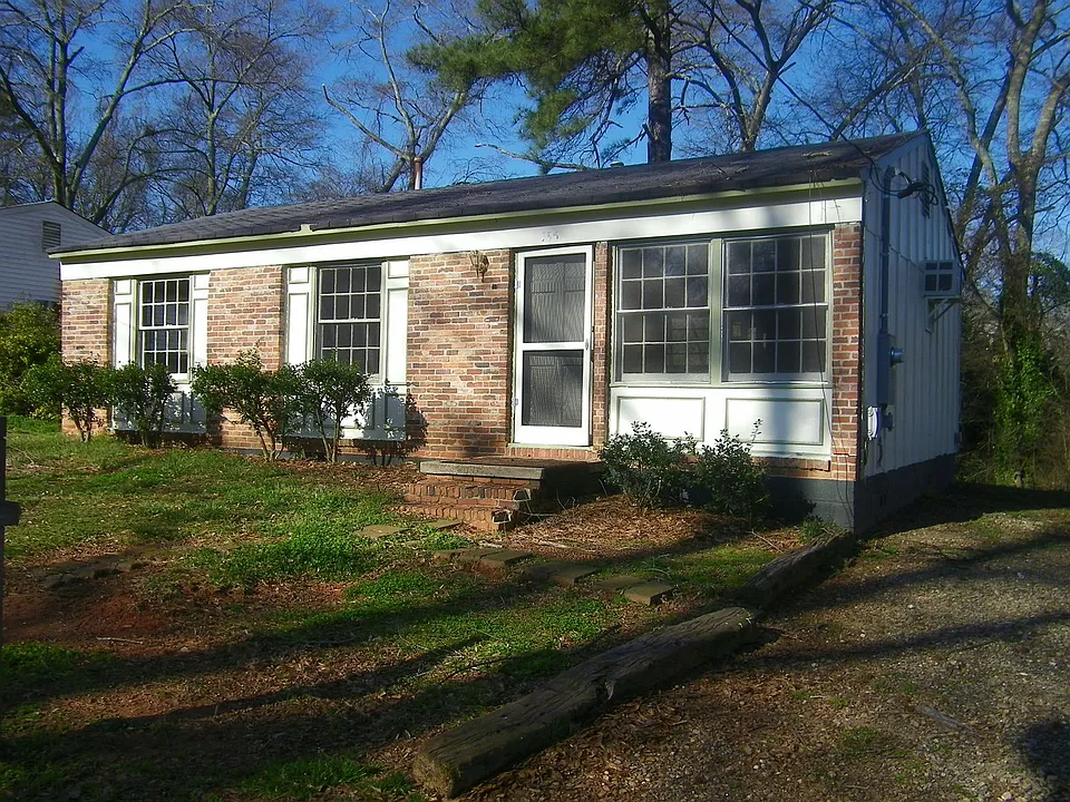 165 Hiawassee Ave